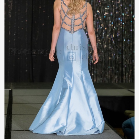 Sherri Hill Mermaid gown- won best gown 3 times - Picture 4 of 4
